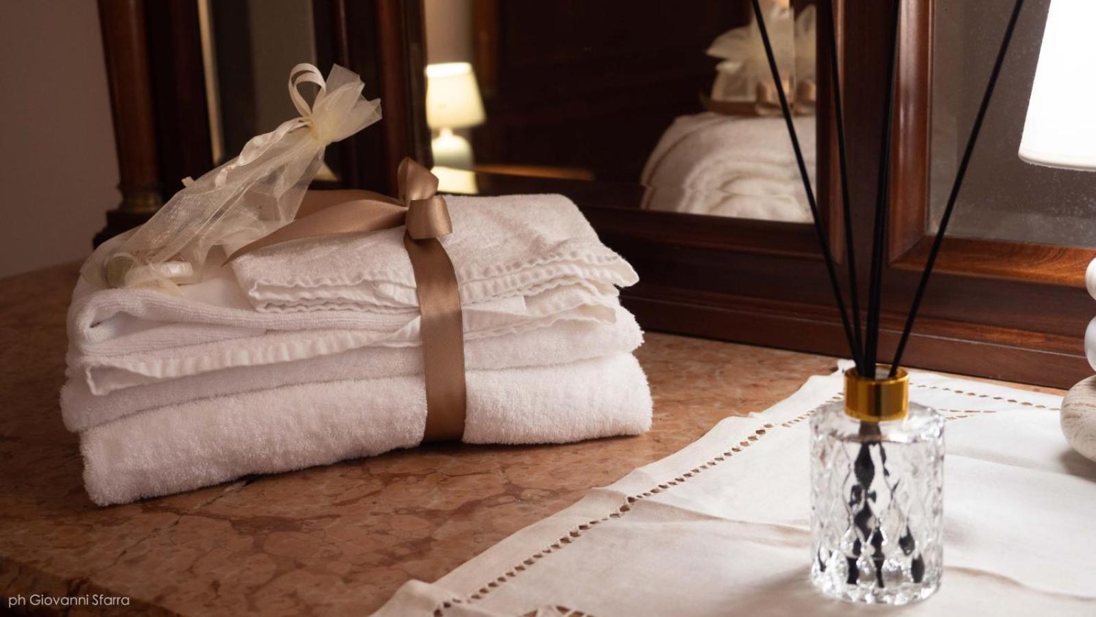 Palazzo Palitti Bed & Breakfast Roio Ngoại thất bức ảnh