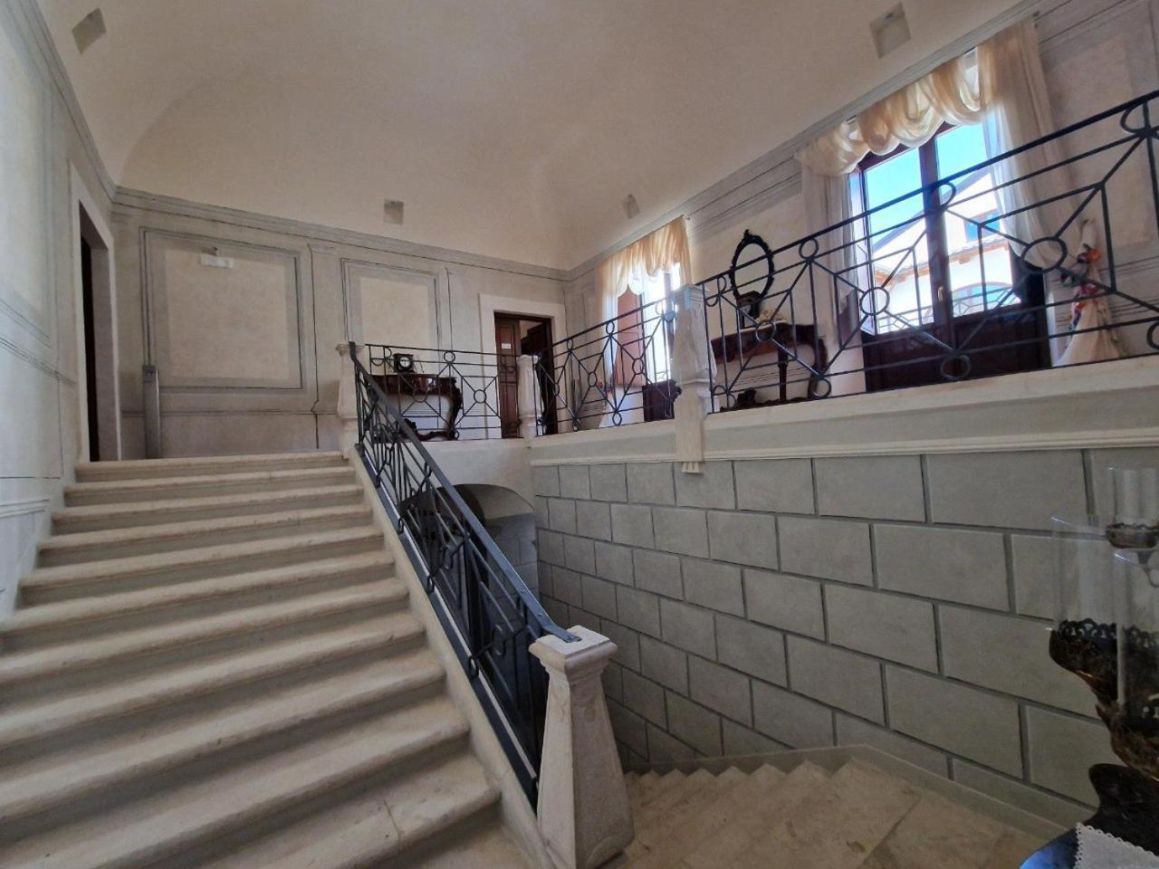 Palazzo Palitti Bed & Breakfast Roio Ngoại thất bức ảnh